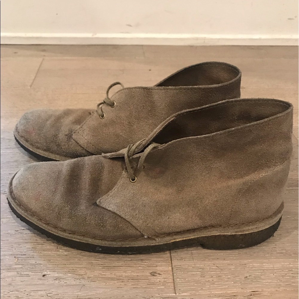 Clark’s Original Desert Boot Gray Suede WM sz 9.5